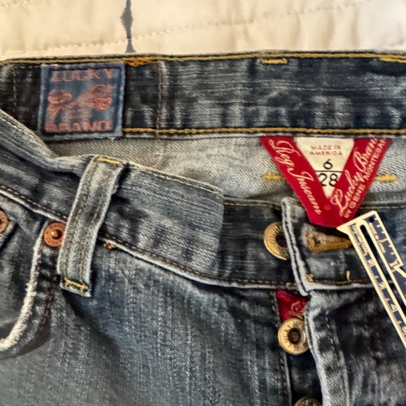 Lucky Brand Women's Straight Leg Jeans - Classic Blue - Picture 3 of 8